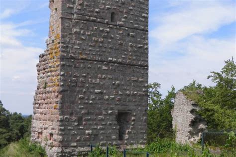 CHATEAU DE PIERRE PERCEE à Pierre Percée