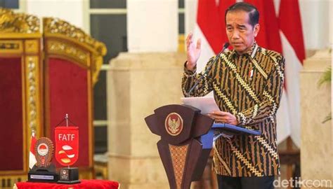 Reaksi Jokowi Usai Disebut Bukan Kader PDIP Lagi Islampos