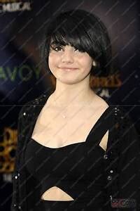 Ramona-Marquez-English-Actress-Outnumbered-Photograph