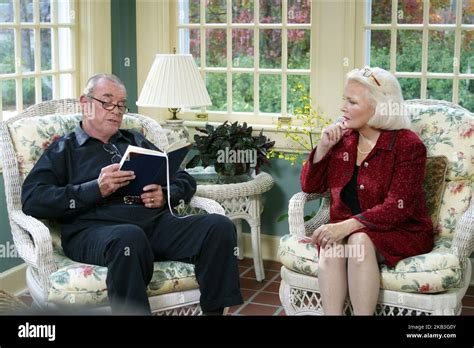 THE NOTEBOOK, GENA ROWLANDS, JAMES GARNER, 2004 Stock Photo - Alamy