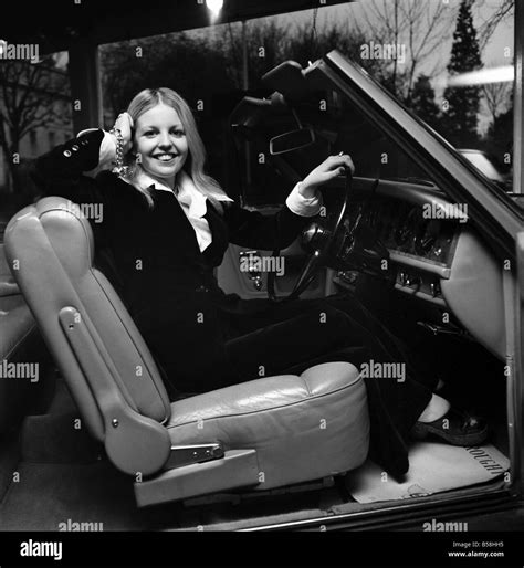 Sally Thomsett Hi Res Stock Photography And Images Alamy