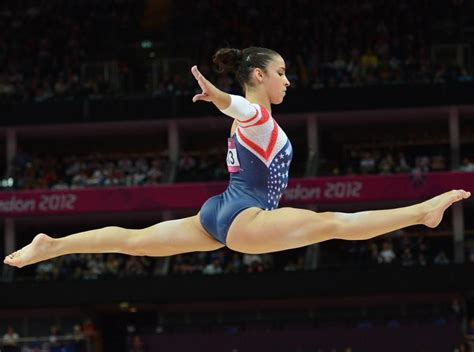 Alexandra Raisman Photos Most Revealing Olympic Outfits Gymnasts Gymnastics And Beams