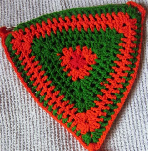 Crochet Triangle Diagram