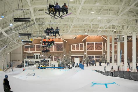 New Jersey S Indoor Ski Area Aims To Attract 250K New Skiers In First Year