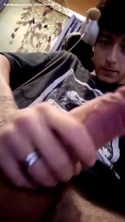 Hot spanish str8 shows off his big dick ThisVid En español