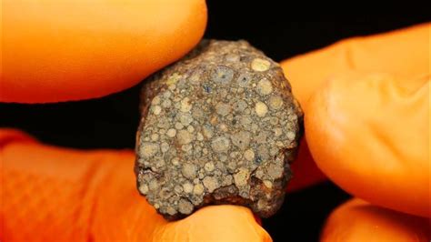 Polandmet Meteorite Nwa 15897 1300 Gram Endpiece Youtube