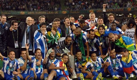 FC Porto nas cinco equipas mais títulos no século XXI