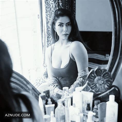 Maahi Khan Hot Sexy Pics Collection July September AZNude