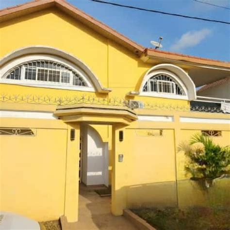 Une duplex de 6PIÈCES à vendre à cocody angre Abidjan 6 P 200 m²