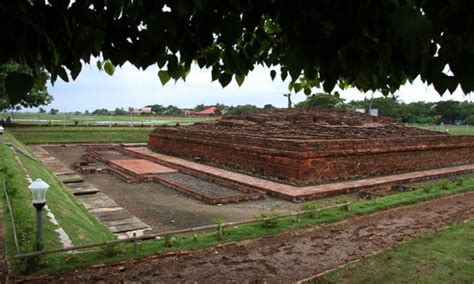 Candi Jiwa Karawang Wisata Candi Tertua Dari Kerajaan Tarumanegara ITrip