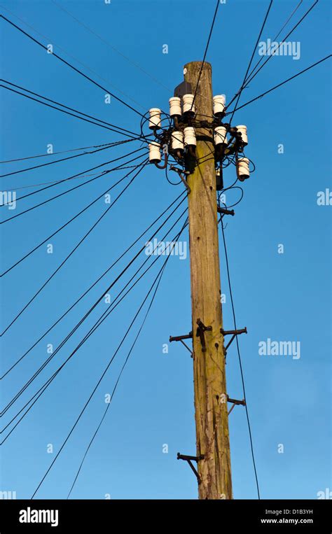 Telegraph Pole With Old Fashioned Telephone Lines Stock Photo Alamy