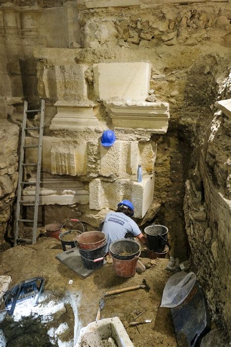 Le Sous Sol De La Basilique Saint Denis Cache Des Tr Sors