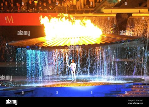 Sydney for the opening ceremony of the 2000 olympic games hi-res stock ...