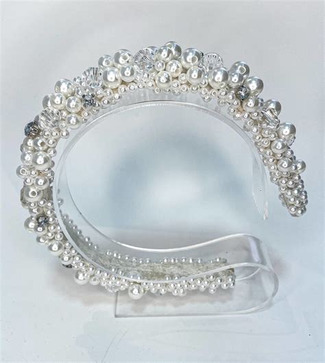 Tiara De Luxo Bordada Com Pérolas Cristais E Strass Elo7