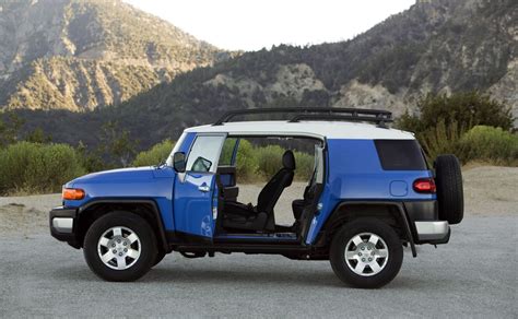 The Pros And Cons Of Buying A Used Toyota FJ Cruiser Autoevolution