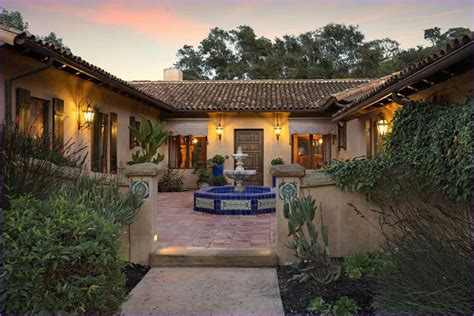 Awesome Hacienda Style Homes With Courtyards 1000 Hacienda Style