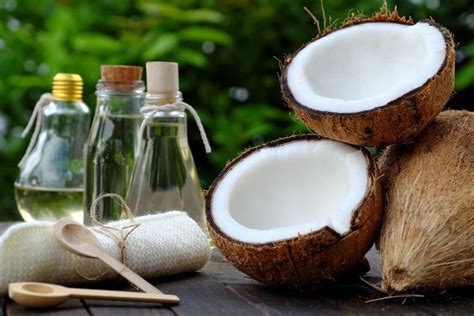 Aceite De Coco Para La Piel Para Qué Sirve Y Cómo Usarlo En 2020