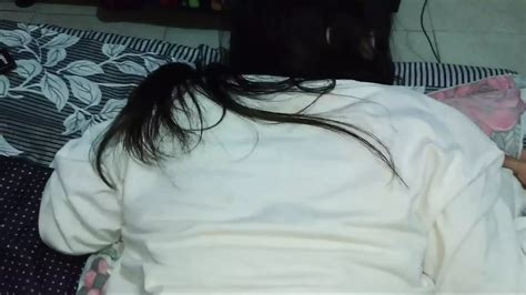 chica latina se deja follar el coño por su mejor amigo xHamster