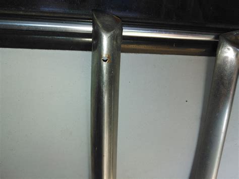 Молдинг решётки радиатора, ближе к стоку — Lada 4x4 3D, 1,6 л, 1985 ...