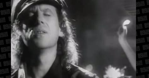 Scorpions Clipe De Wind Of Change Rompe Barreira De Um Bilh O De