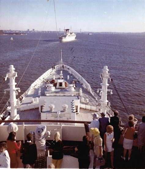 Pin By Pinner On Ocean Liners Classic Cruise Ships Abandoned Ships