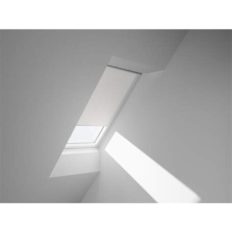 Velux Manual Blackout Blind X Cm From White