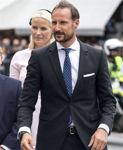 La preocupación de Haakon de Noruega por la salud de la princesa Mette