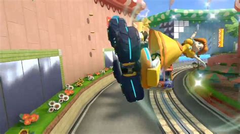 Princess Daisy – Mario Kart 8 by Nintendo