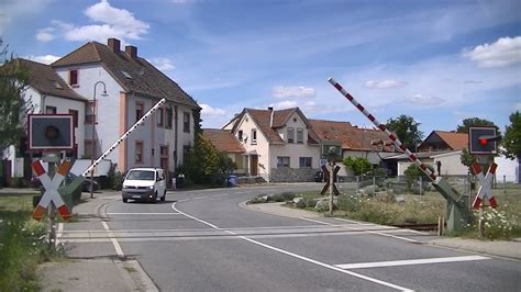 Spoorwegovergang Nieder Flörsheim Dalsheim D Railroad crossing