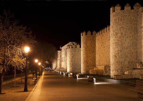 Tour Por La Catedral De Ávila Y La Muralla