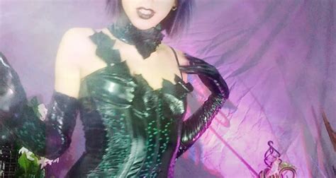 Cosplay Femdom Pov Glove Fetish Joi Smoking Koneko Katana Poison Ivy