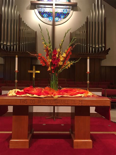 Pentecost Altar At Saint Mark 2018 Church Altar Decorations Table