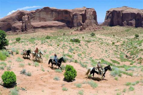 Le Far West à Cheval Série Documentaire 2015 Télé Star