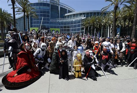 Star Wars Celebration Photos: All the Cosplay, Toys and Fun From the ...