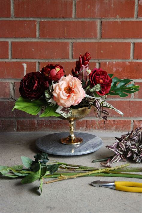 How To Make A Silk Flower Arrangement Fresh Wedding Flowers Table