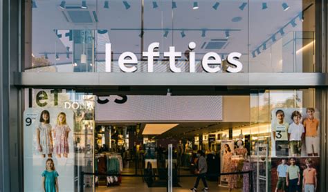 El vestido midi de Lefties que es un auténtico sueño lo necesitas para