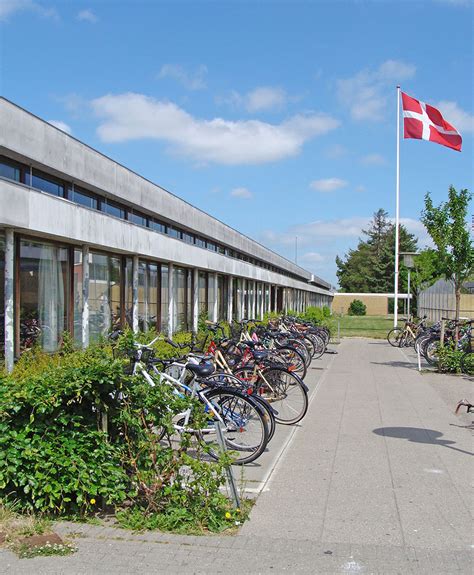 Archipicture Eu Arne Jacobsen Nyager Elementary School