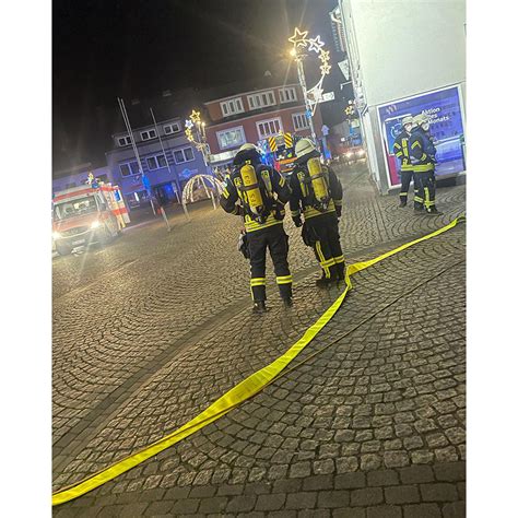 Feuer Mit Menschenleben In Gefahr Freiwillige Feuerwehr Sinzig