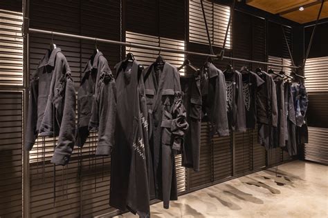 新店舗yohji Yamamoto 2を南青山に9月17日 土 オープン 株式会社ヨウジヤマモトのプレスリリース