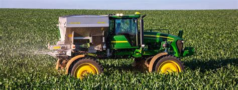 SLC Máquinas Tratos Culturais Pulverizador John Deere BR SLC