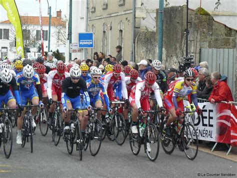 Cyclisme top départ de la première de la Route vendéenne ce week end