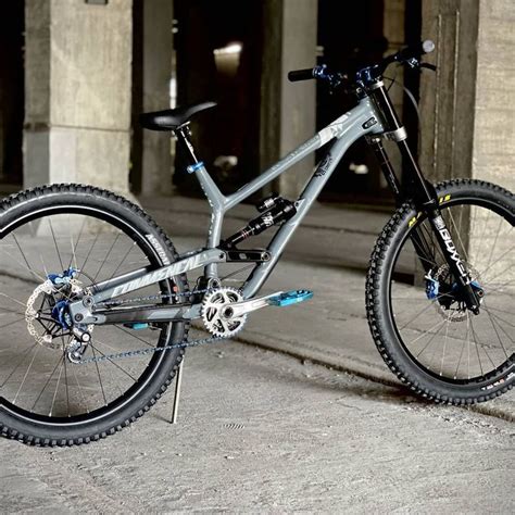 Pin Di Ashurabikers Su Commencal Bikes