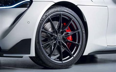 スープラ、車両改良に併せ待望の6速MTを追加 | NEXT MOBILITY | ネクストモビリティ