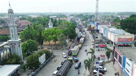 Jalan Pantura Patirembang Macet Belasan Kilometer Ini Penyebabnya