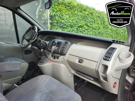 Renault Trafic New 1 9 DCi 100 16V Schrottauto 2004 Granit