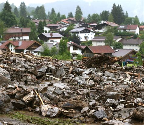 Schlammlawine Mehr Als F Nf Millionen Euro Schaden In Oberstdorf News