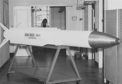 XAIM-97 Seekbat: The long range ‘MiG-25 killer’ missile the F-15 never got | Hush-Kit