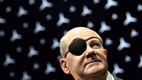 Here's why German Chancellor Olaf Scholz wore an eyepatch