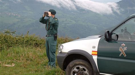 Agentes Del Seprona Pillan A Tres Cazadores Furtivos Preparados Para