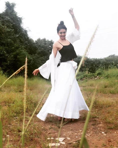 Hot And Sexy Karishma Tanna Photos ThBLOG